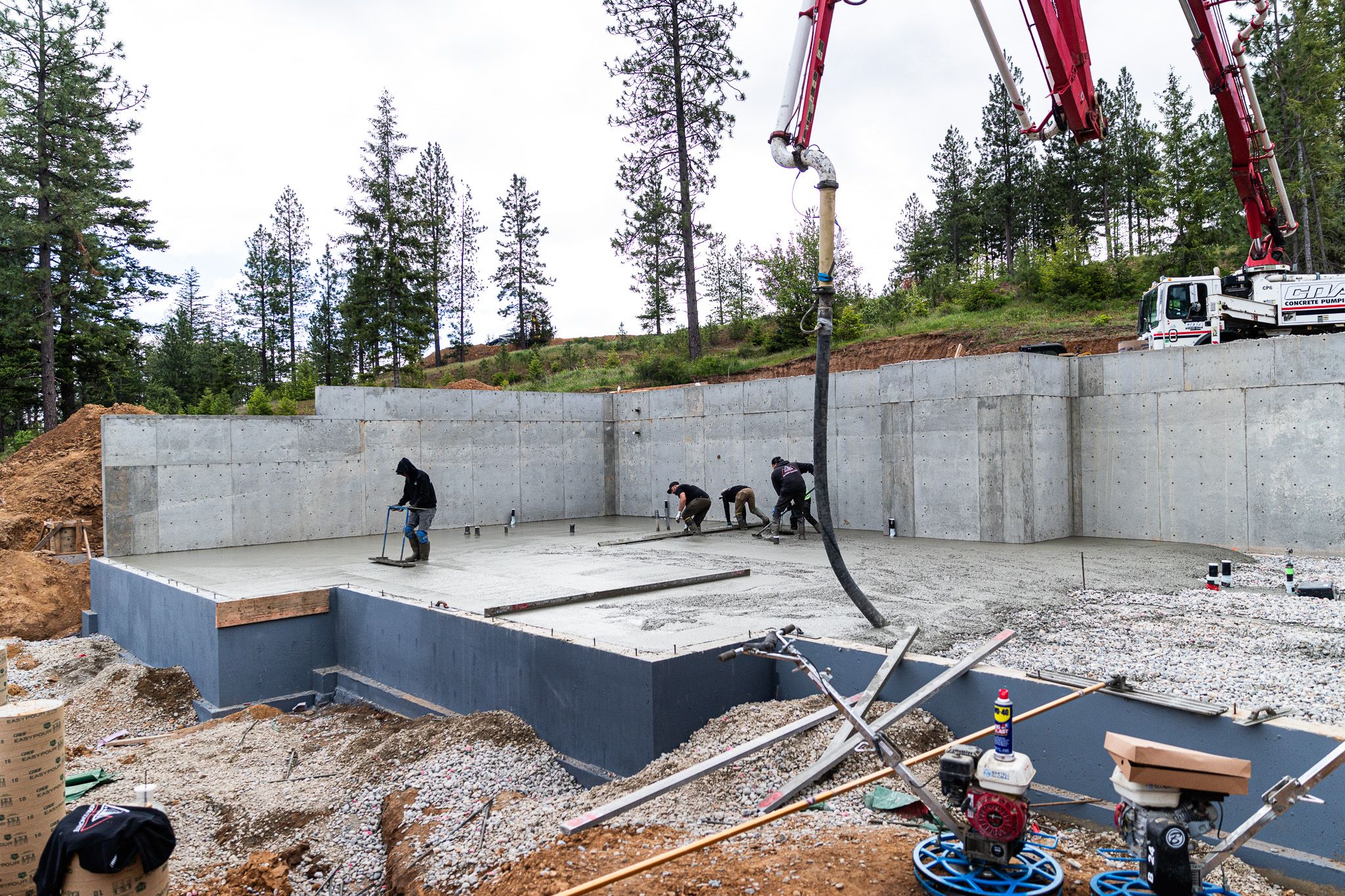 The Tamarack Vista, The pour