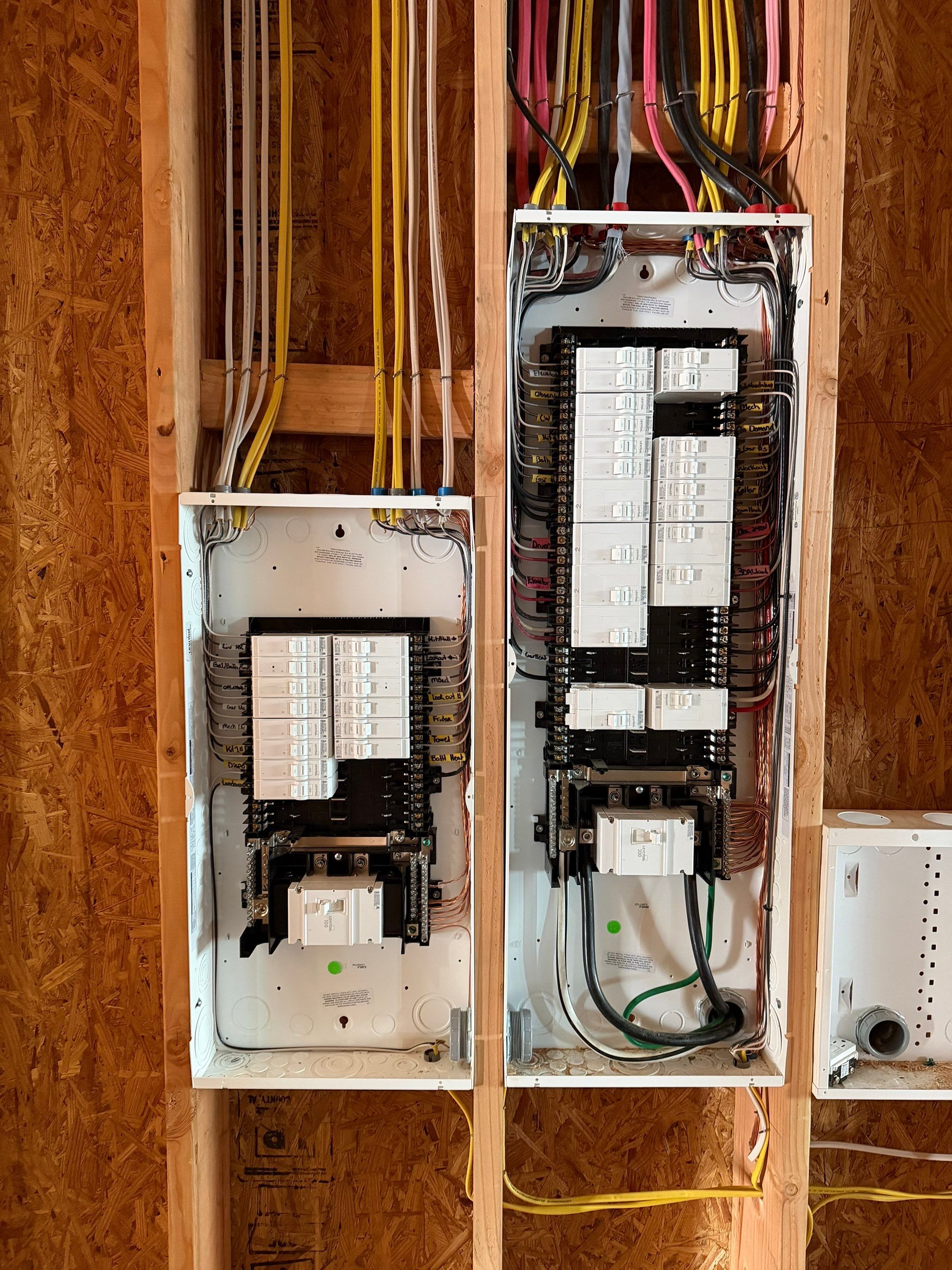 The Lookout, Wired to an engineer's standard