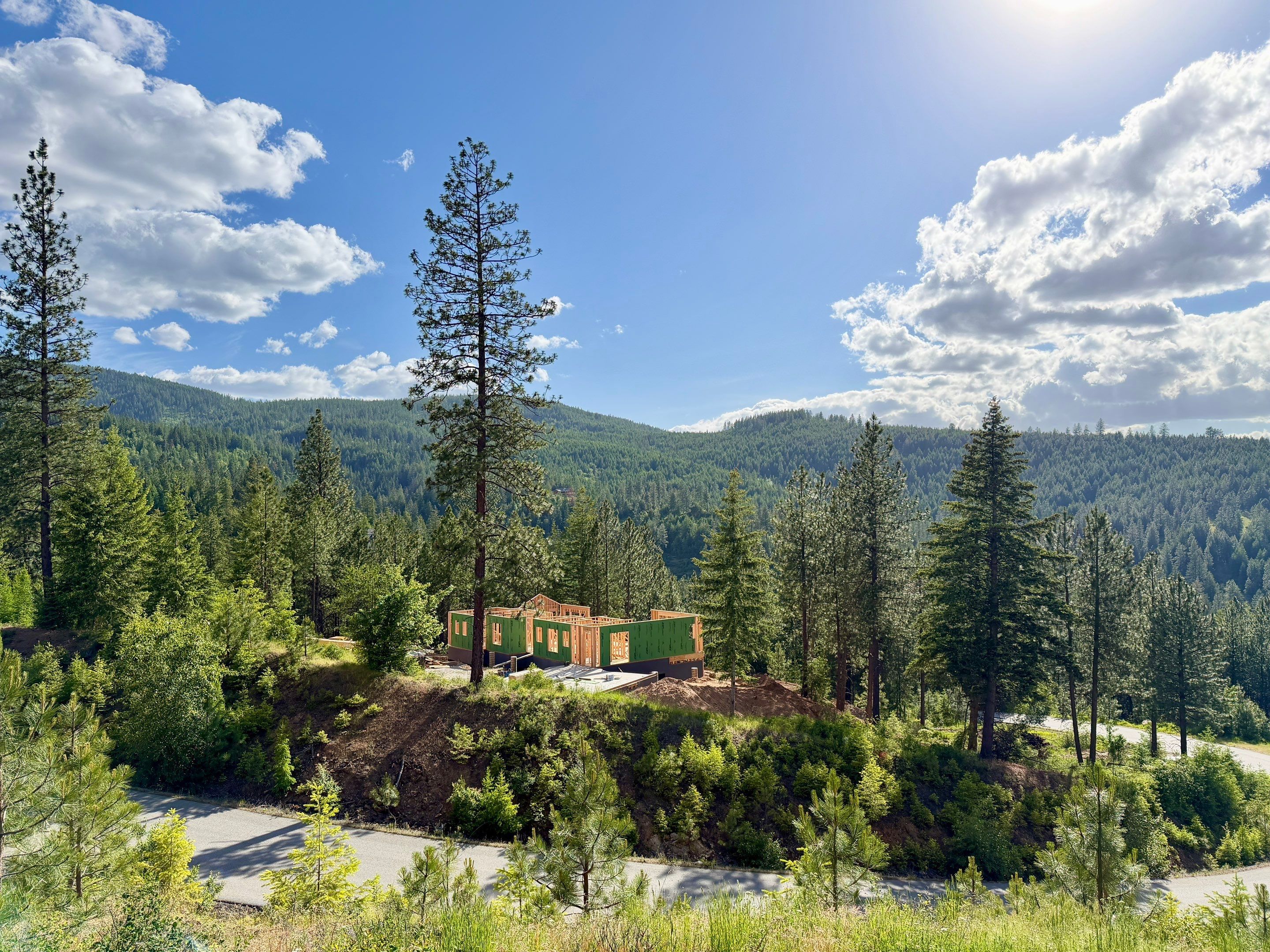 The Tamarack Vista, custom home by Onyx & Oak Homes in Post Falls, Idaho