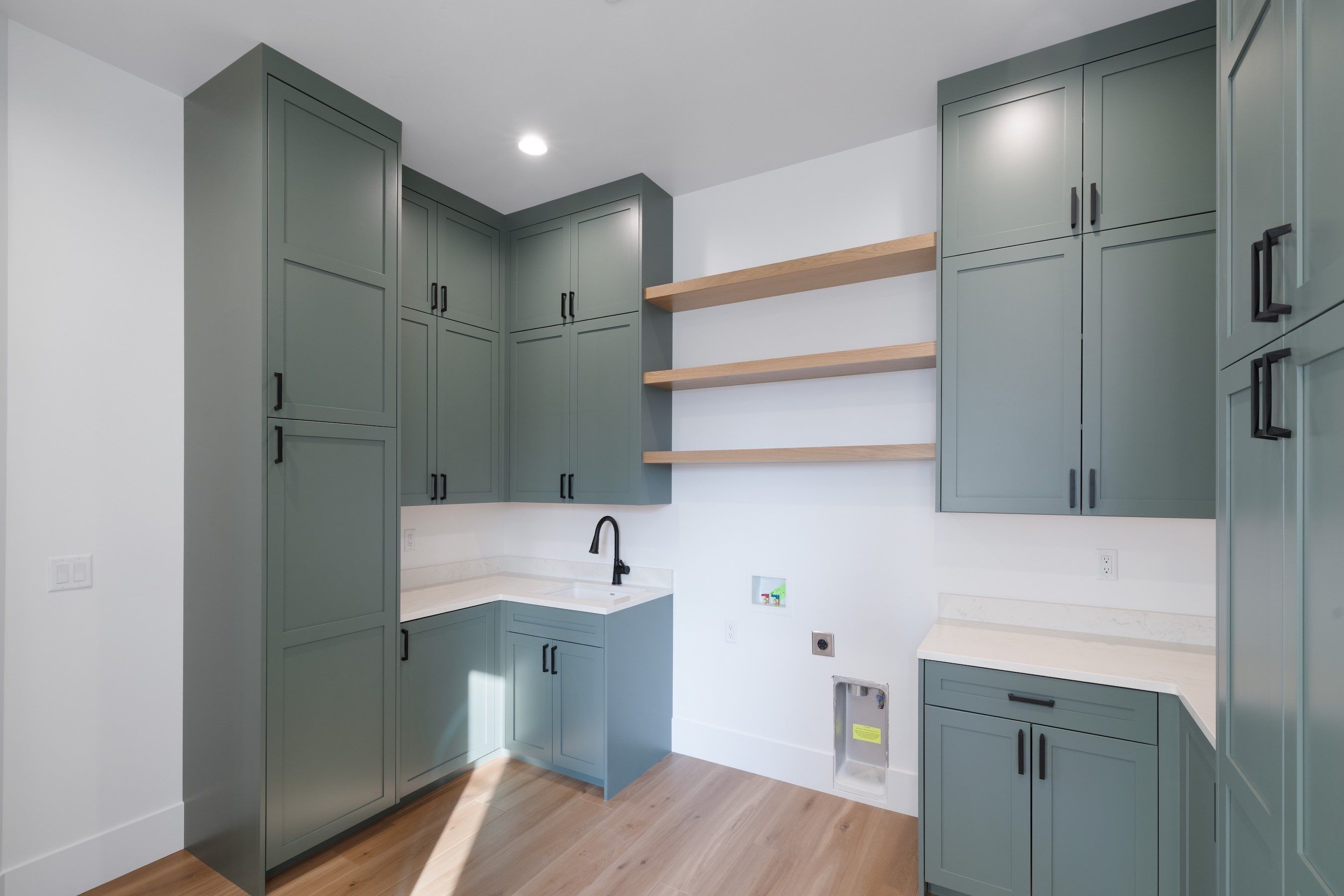 The Mountainside Retreat: Laundry